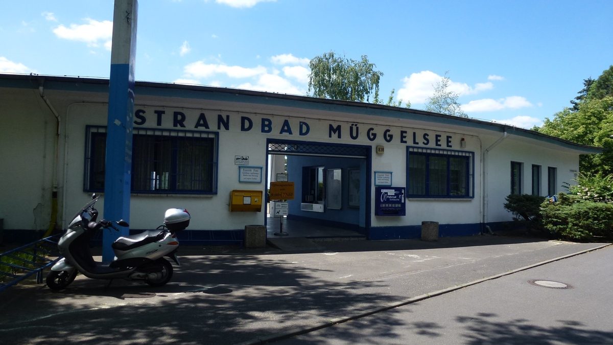 Strandbad Müggelsee on the eastern edge of Berlin